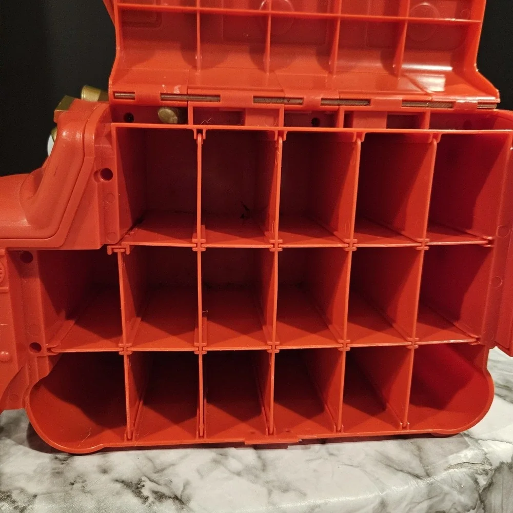 2010 Chuggington Train Carry Case Storage Carrier w/ 5‎ Diecast Trains Lot